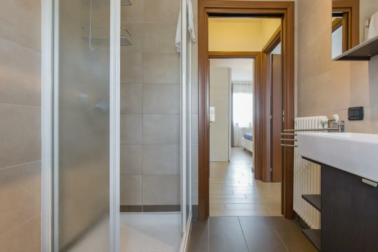 Claudia'S House Con Piscina Apartment Peschiera del Garda