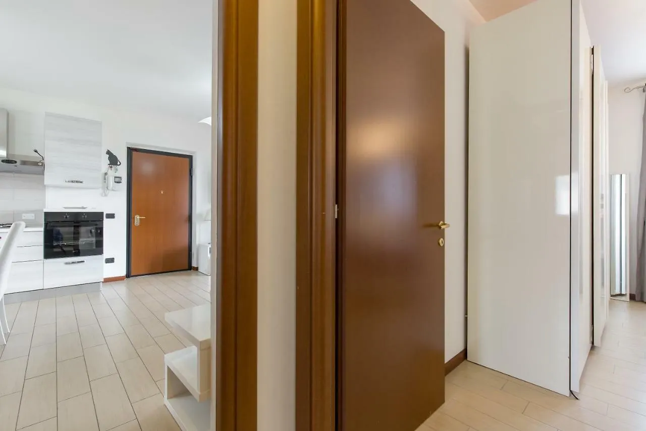 Claudia'S House Con Piscina Apartment Peschiera del Garda 0*,