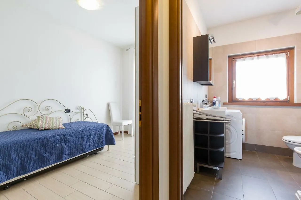Claudia'S House Con Piscina Apartment Peschiera del Garda